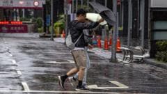 Typhoon Champi Paralyses Taiwan as Hundreds of Flights Grounded and Authorities Confirm First Fatality