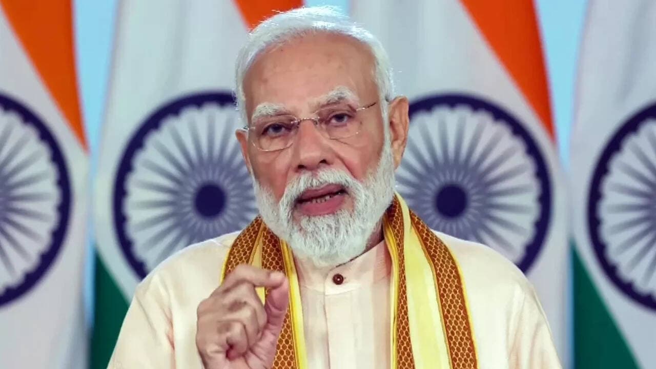 Prime Minister Modi Urges Citizens to Prioritize Indigenous Artisans in Diwali Shopping Appeal