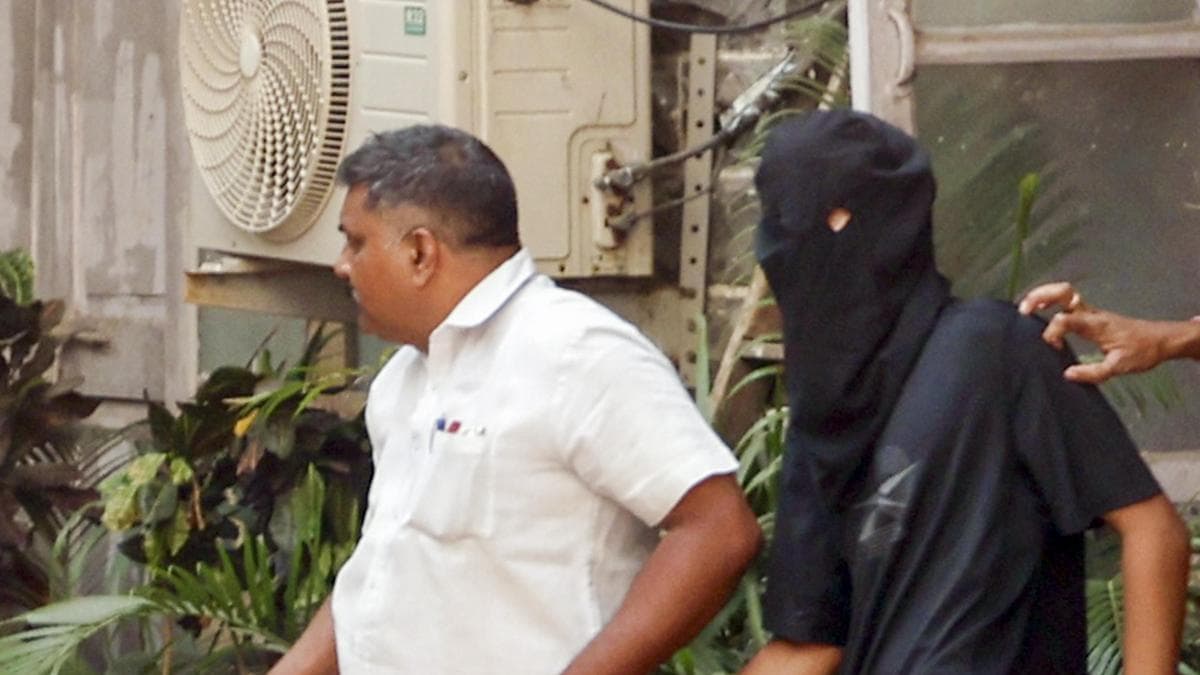 Mumbai Police Recover Firearms in Surat Linked to Tiger Shroff Shooting Investigation