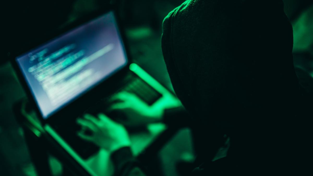 Supreme Court terms cyber crime as digital dacoity, refuses consolidation of cases
